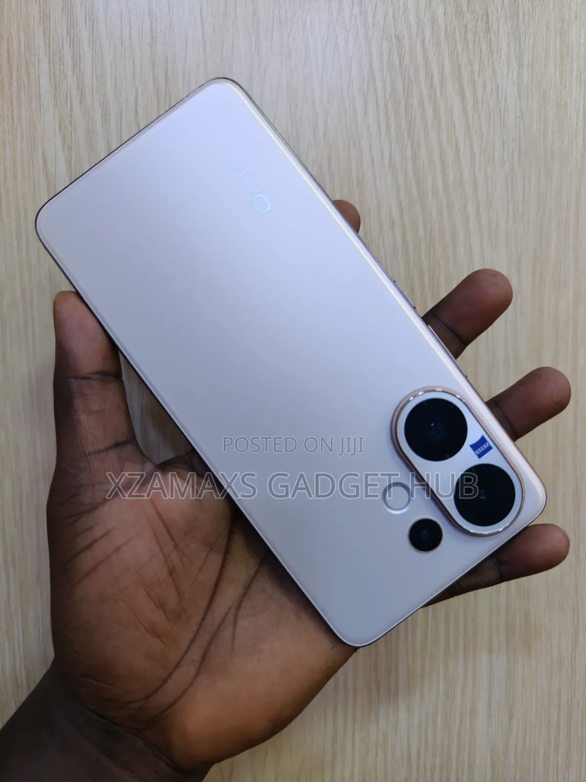 Vivo V60 256 GB Bronze