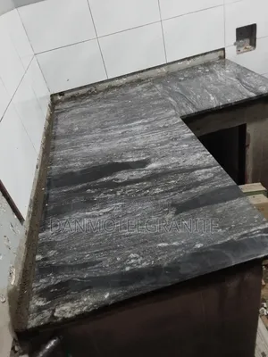 “Natural Grandeur: High-Quality Granite Kitchen Worktops”