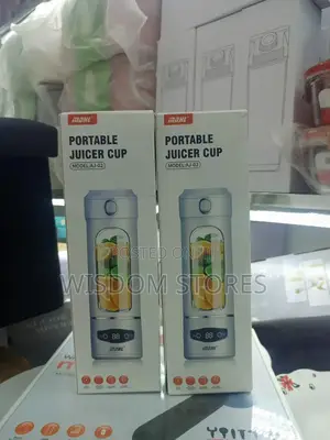 Portable Juicer Cup