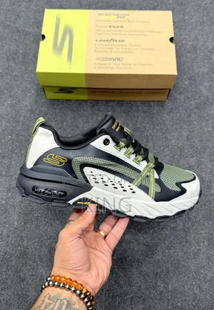 Skechers Max Protect Men's Shoes Featuring a Water-Repellent