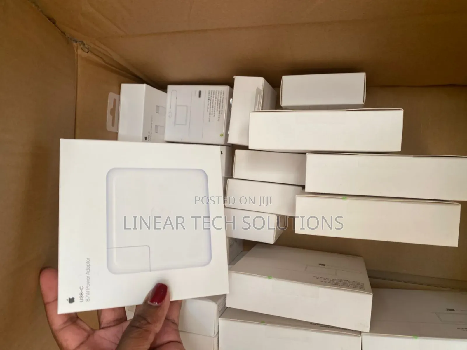 Apple Usb-C 87w Power Adapter.