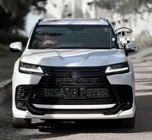 Lexus LX LX 600 2024 White