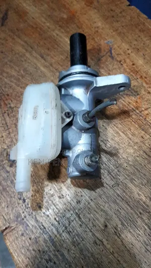 Toyota Noah 2010 Brake Master Cylinder