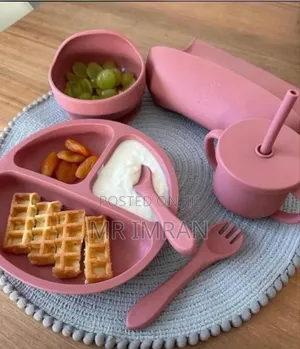 7 Pieces Silicone Baby Feeding Set