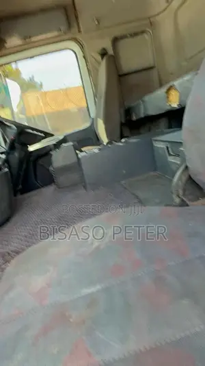 Actros Trailer Head
