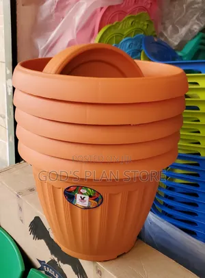 Staked Plastic Flower Pots Plastic Flower Pots
