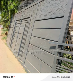 Modern Gates 17fts