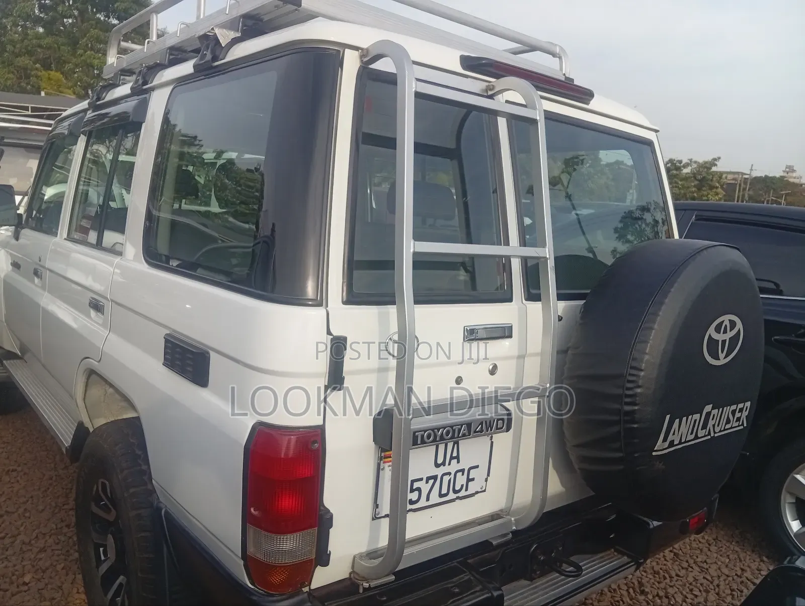 Toyota Land Cruiser 2017 White