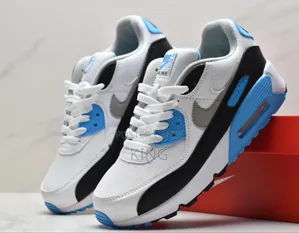 Nike Air Max 90. Black, Blue, White, Green.