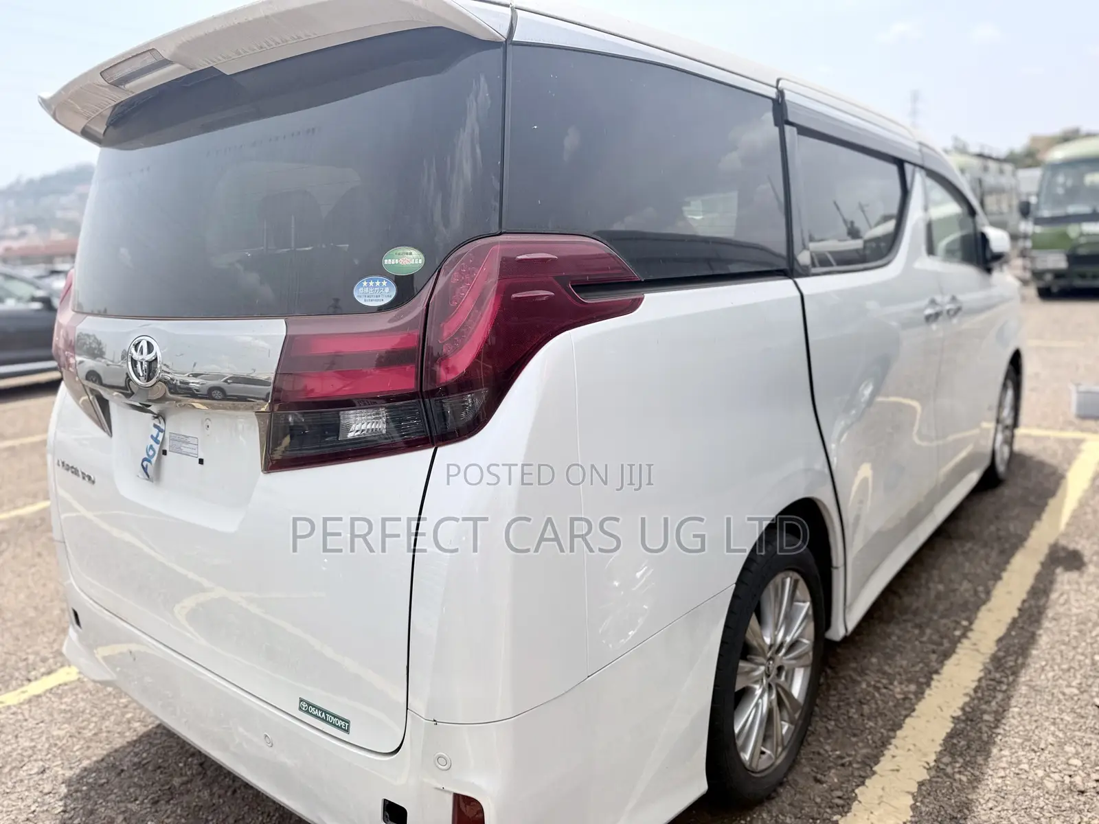 Toyota Alphard 2.5 Petrol AWD 2017 Off white