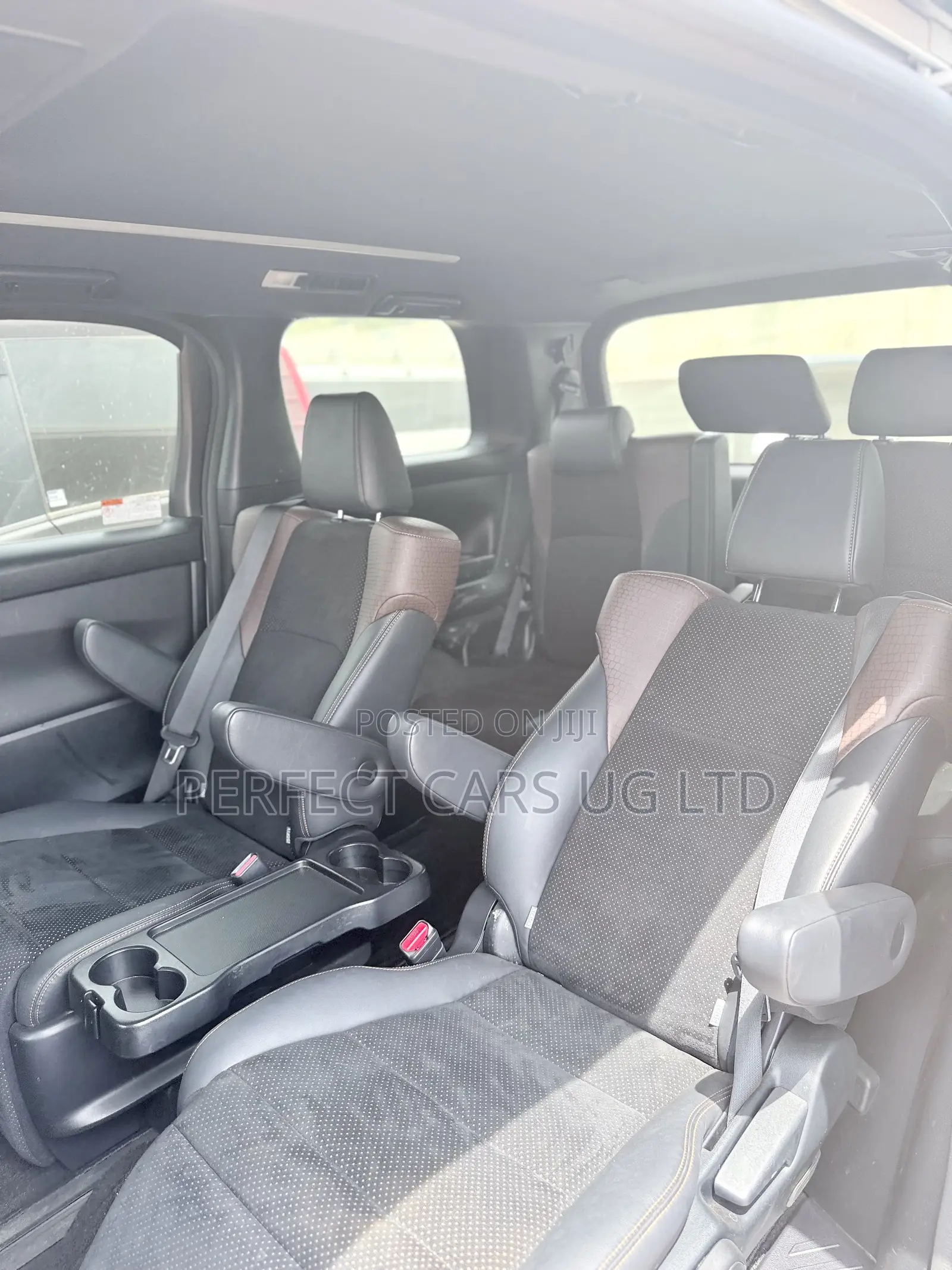 Toyota Alphard 2.5 Petrol AWD 2017 Off white