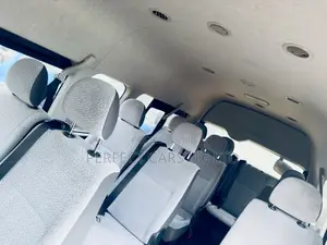 Toyota HiAce 2016 Blue