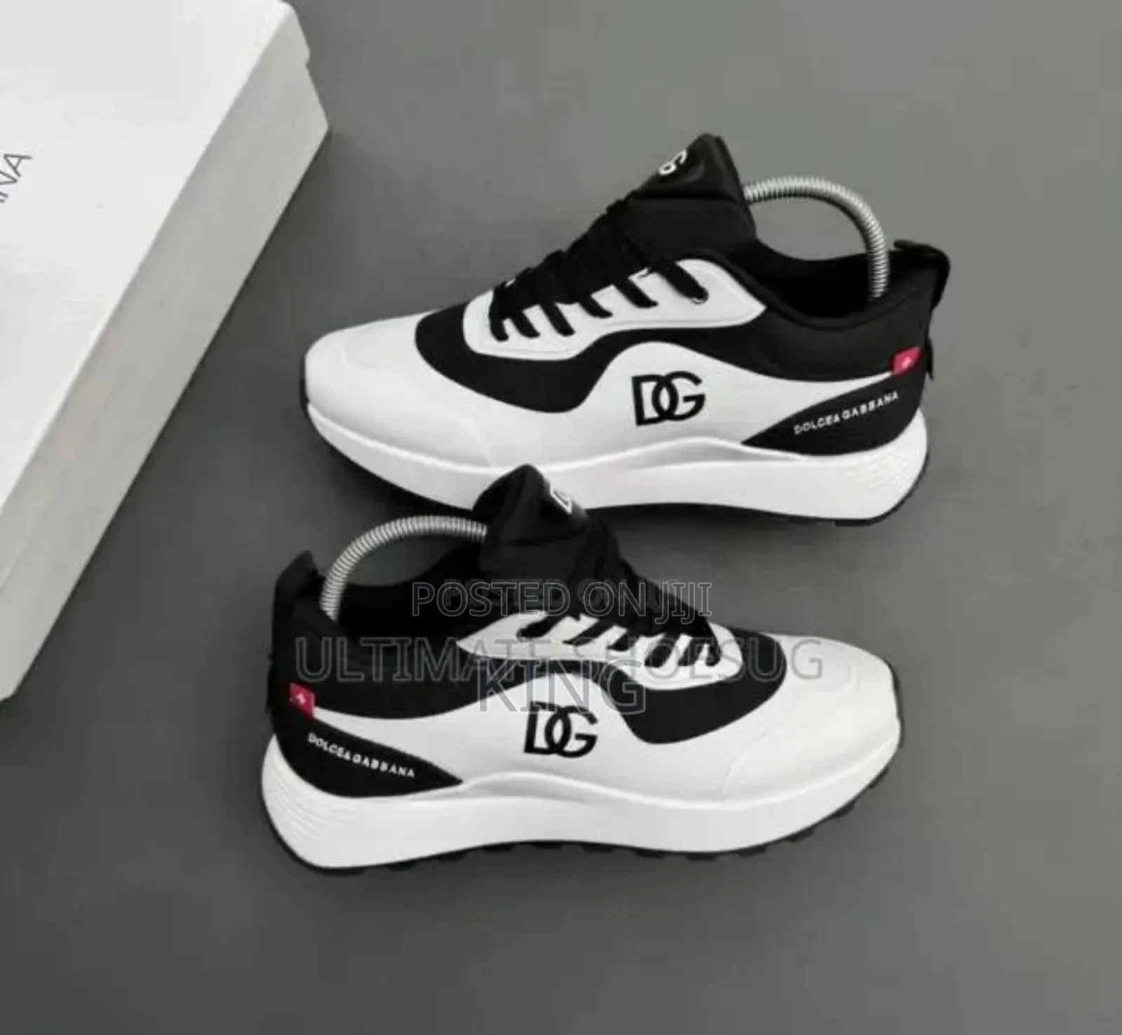 Dolce Gabbana Men's Sneaker in White and Blue