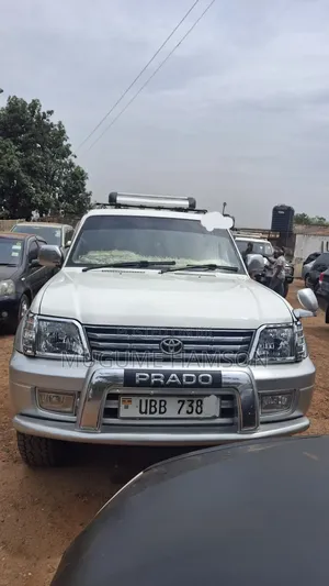 Toyota Land Cruiser Prado 2000 Pearl