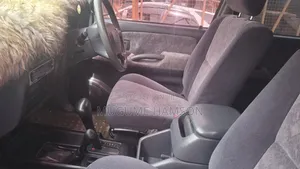 Toyota Land Cruiser Prado 2000 Pearl