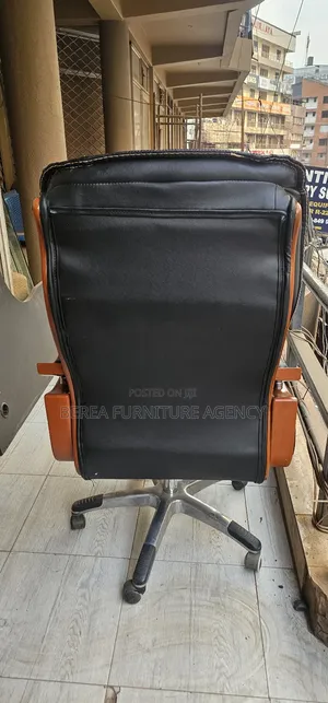 Durable Office Mega Pure Leather Chair