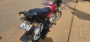 Bajaj Boxer X125 2023 Red