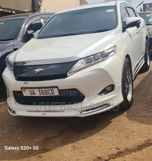 Toyota Harrier 2015