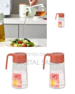 Automatic Open-Close Oil Dispenser 700ml Glass Oil Can Leakproof