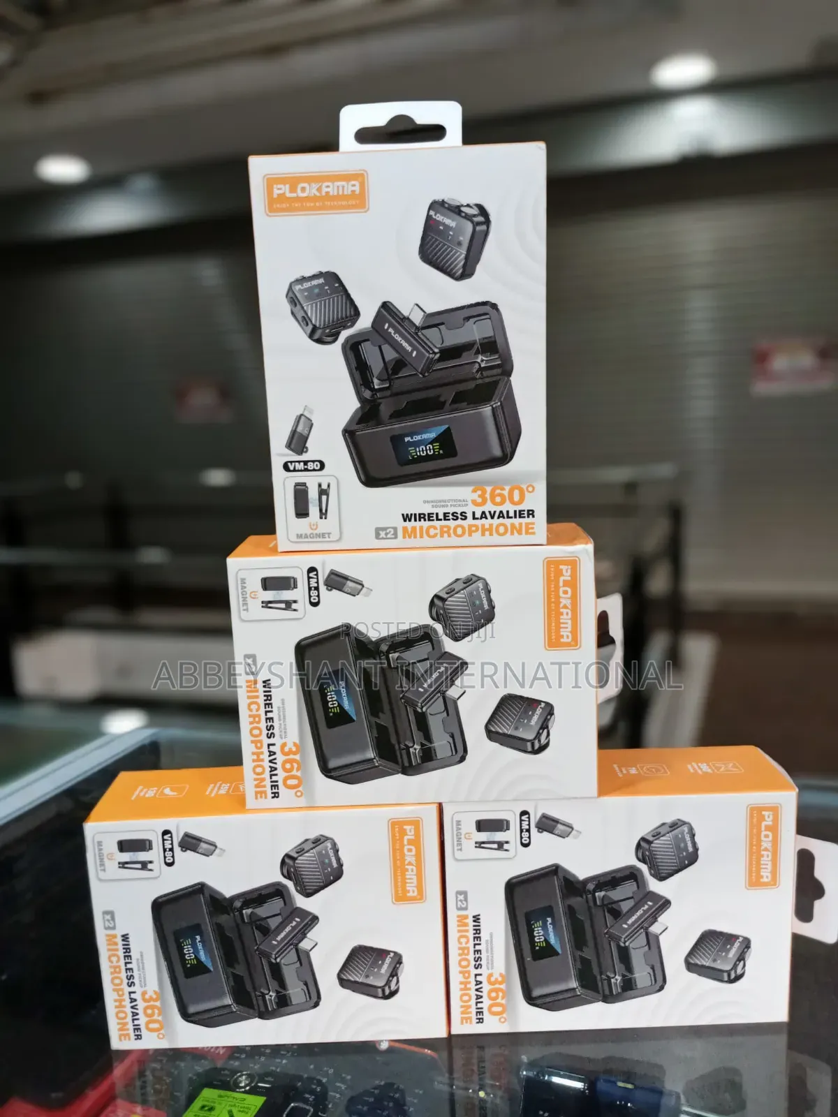 Plokama Wireless Microphone Lavalier Microphone Set.