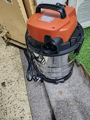 Vaccum Cleaner (30 Liters)