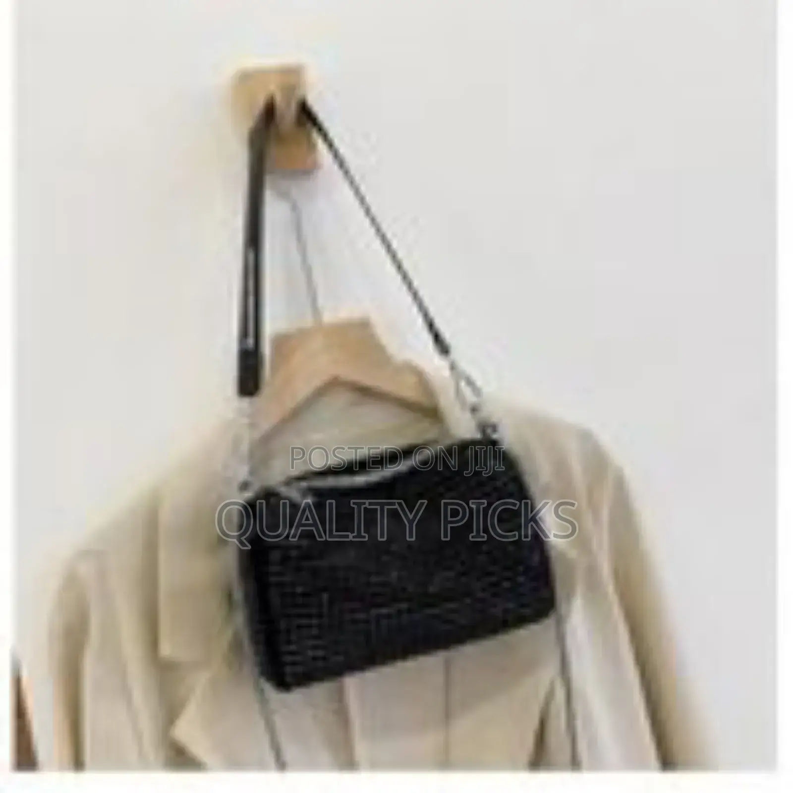 Women Studded Crystal Shoulders Bag.