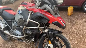 BMW 1200 2018 Red