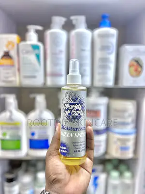 World of Curls Moisturizing Sheen Spray