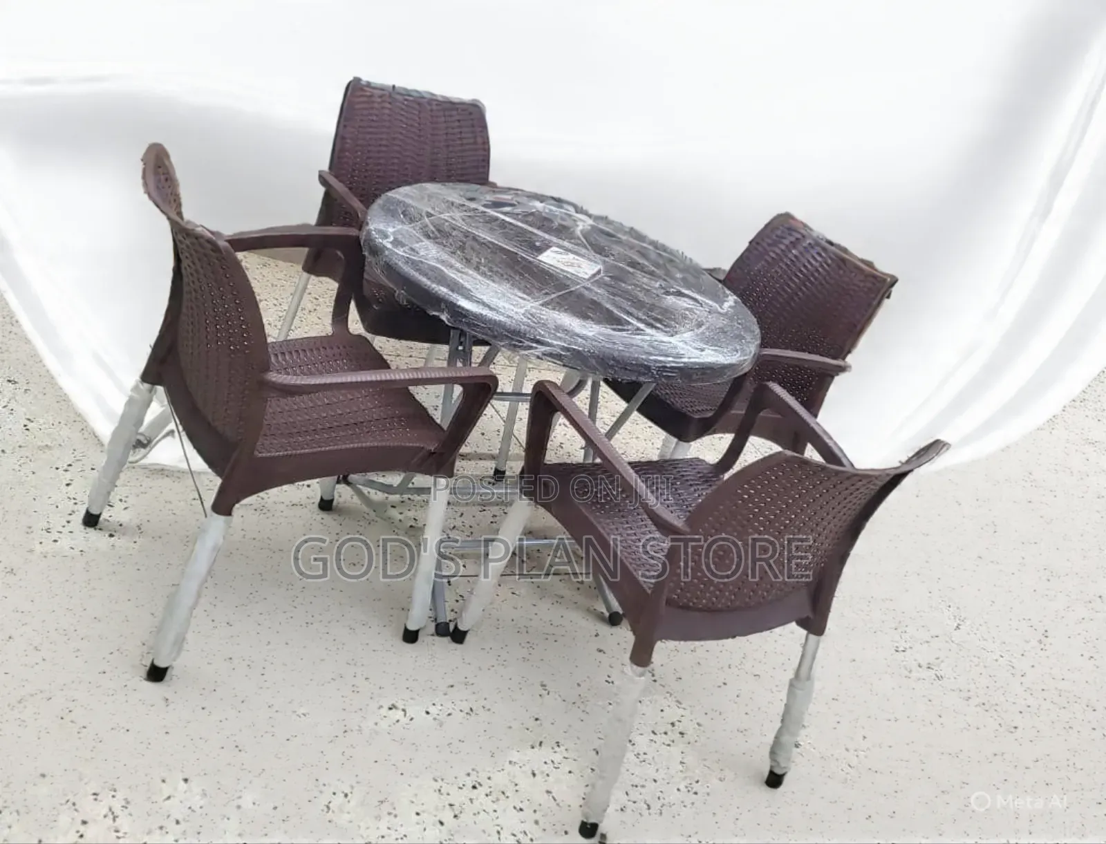 Generic Comb Plastic Table and Chairs Plastic Table and Chairs