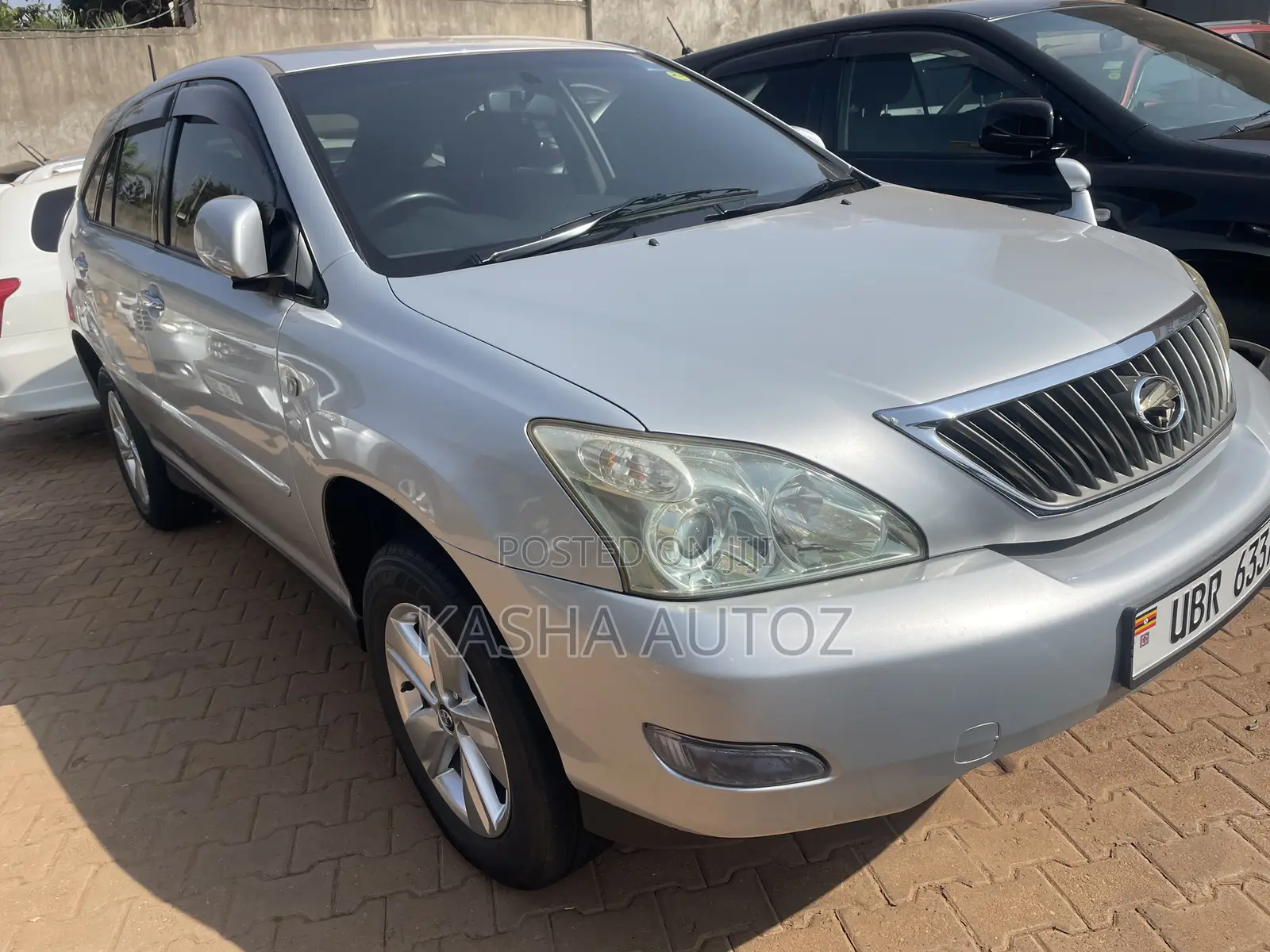 Toyota Harrier 2010 Silver