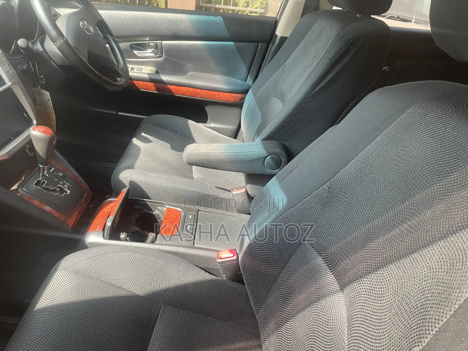 Toyota Harrier 2010 Silver