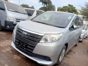 Toyota Noah 2016 Silver