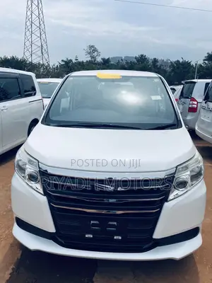 Toyota Noah 2.0 FWD (6 Seater) 2016 White