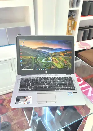 Laptop HP EliteBook 830 8GB Intel Core I7 SSD 256GB