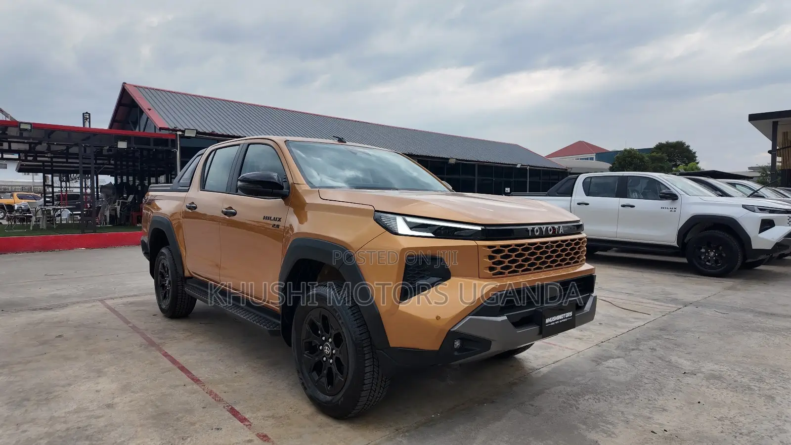New Toyota Hilux 2025 Orange