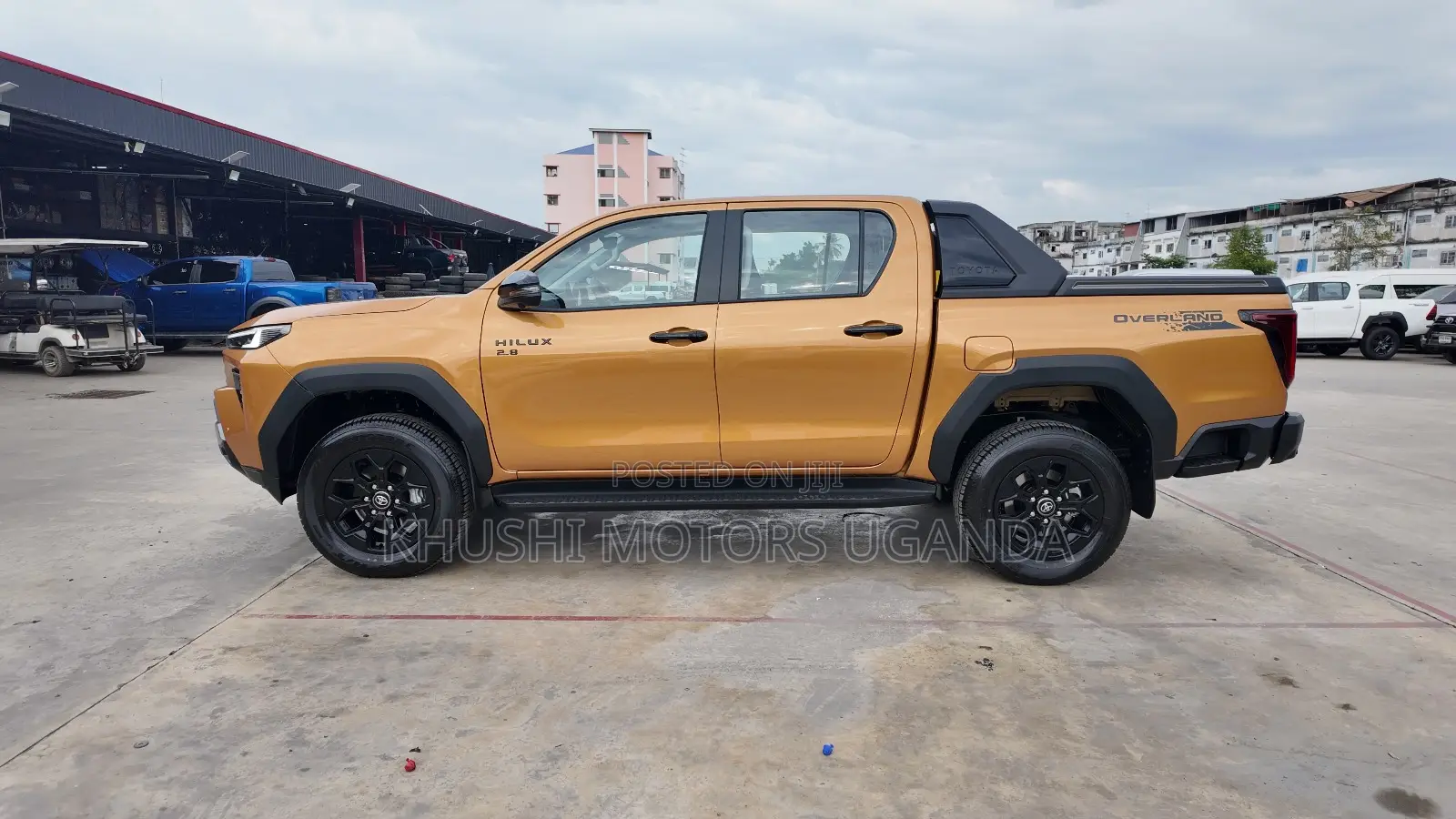 New Toyota Hilux 2025 Orange