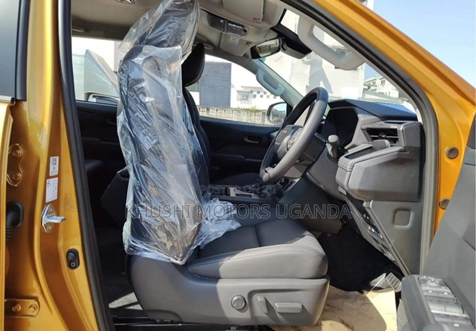 New Toyota Hilux 2025 Orange