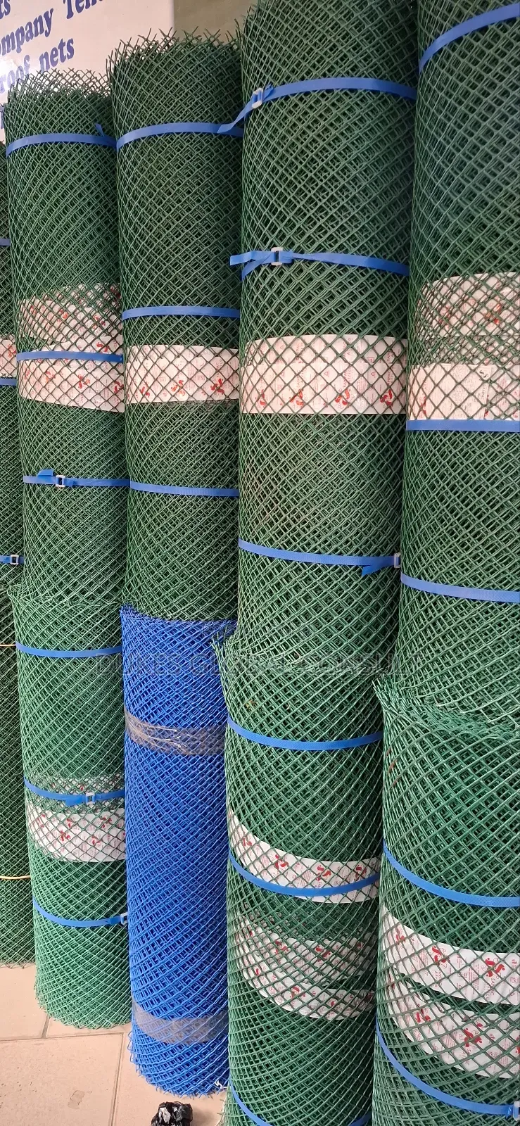 Chicken Mesh and Rabbit