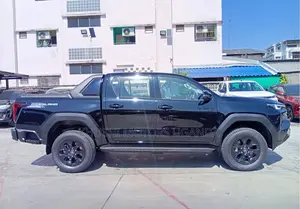 New Toyota Hilux 2025 Black