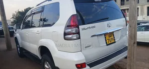 Toyota Land Cruiser Prado 2008 White