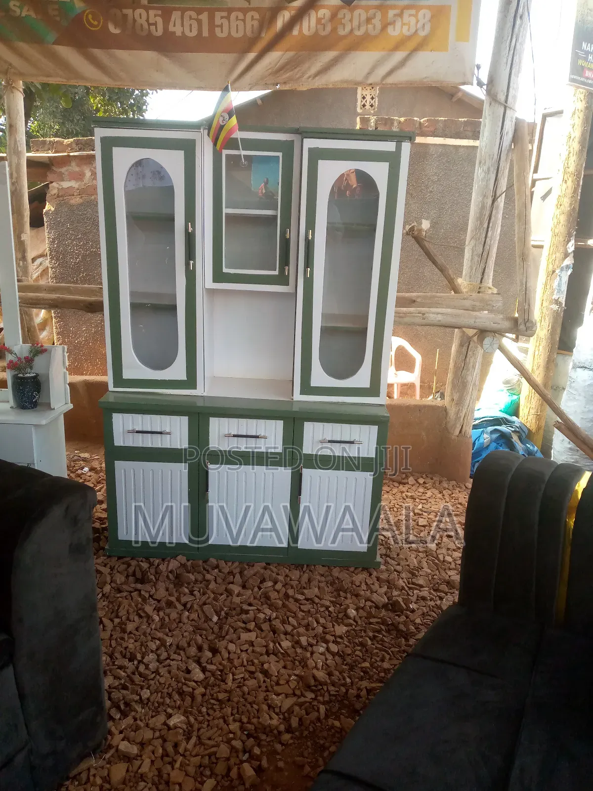Kawa Cupboard