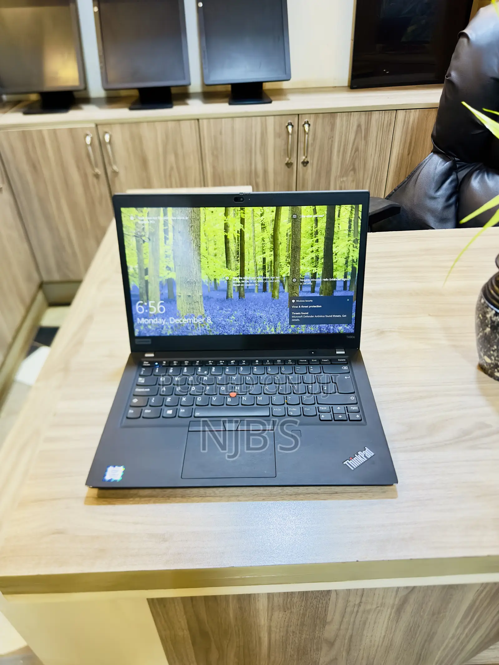 New Laptop Lenovo Thinkpad T490s 16GB Intel Core I5 SSD 512GB