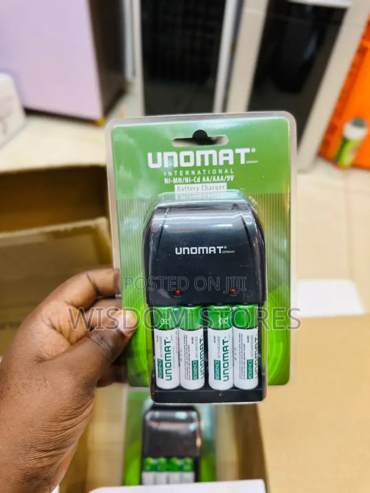 Unomat International Battery Charger