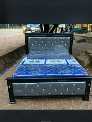 5*6 Black and Gray Bed