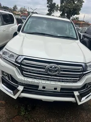 Toyota Land Cruiser 4.5 V8 TD 2020 White