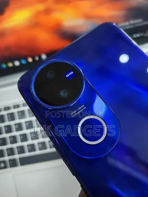 Vivo V50 512 GB Blue