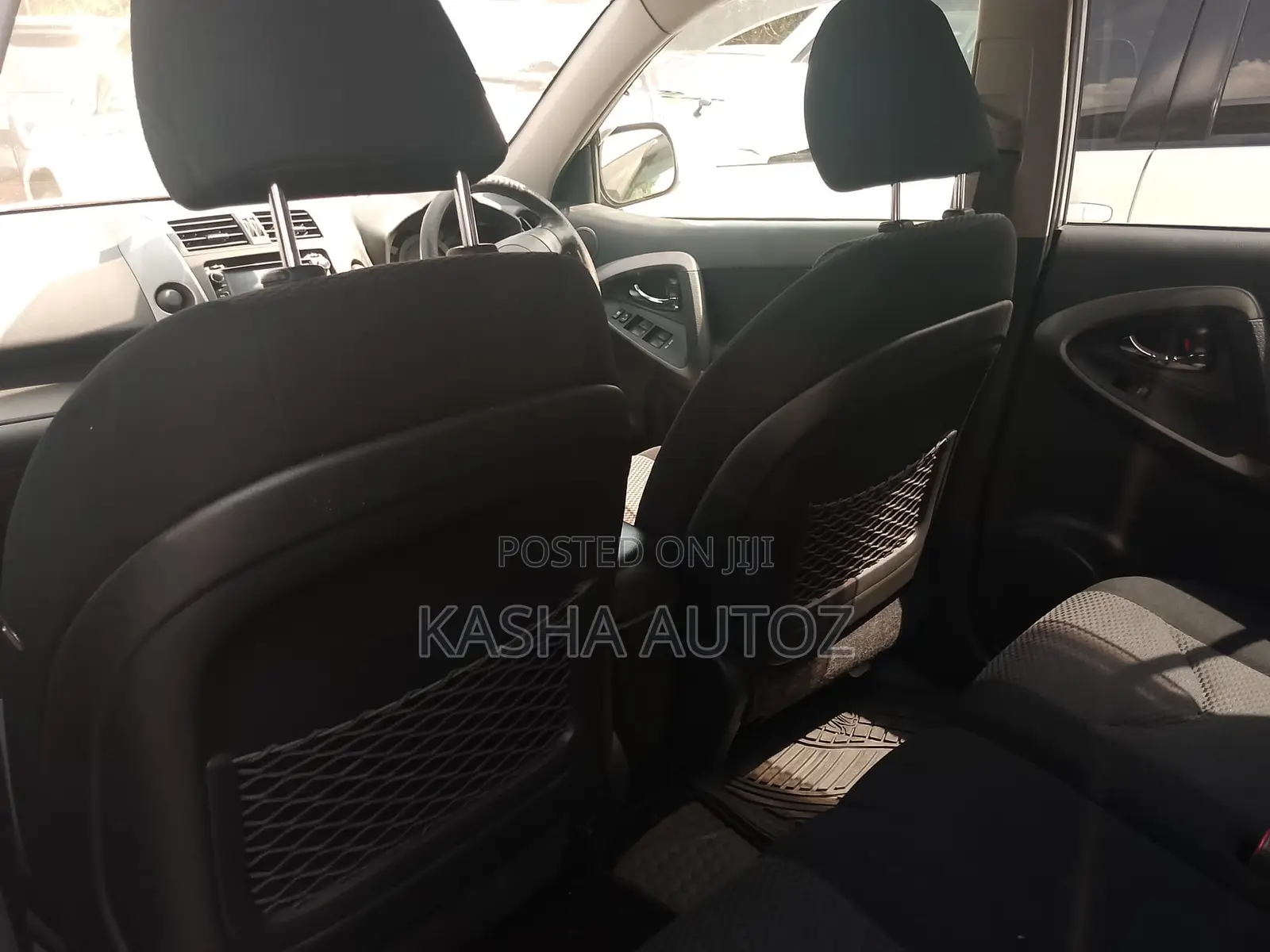 Toyota RAV4 2010 Silver