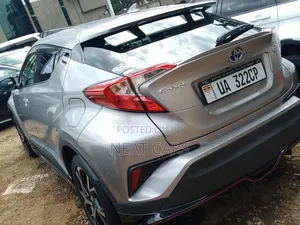Toyota C-HR 2019 Silver