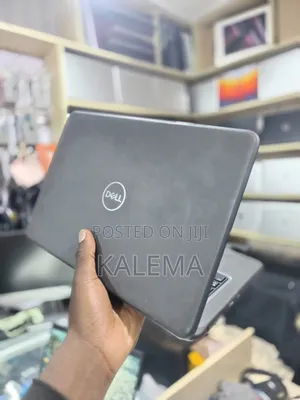 Laptop Dell Latitude 3310 4GB Intel Core i3 SSD 128GB