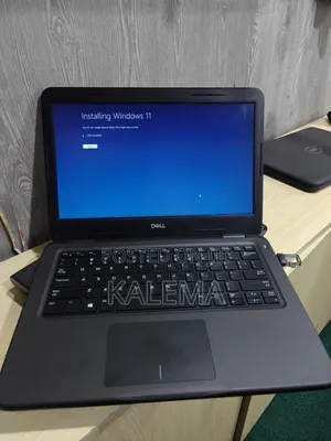 Laptop Dell Latitude 3310 4GB Intel Core i3 SSD 128GB